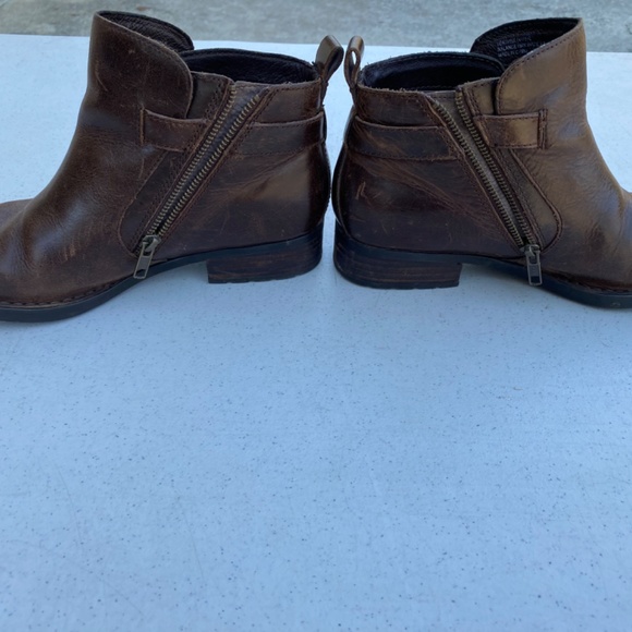 Bjorn brown booties size 8.5 - Picture 7 of 7